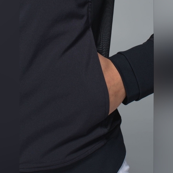 Lululemon Noir Jacket II Black size 4 new no tag - Picture 10 of 13